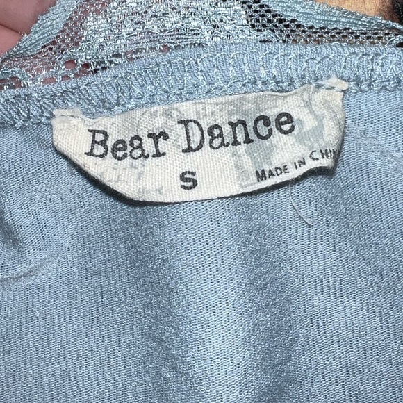 BABY BLUE LACE TRIM BUTTON UP CROP TOP - Picture 2 of 2